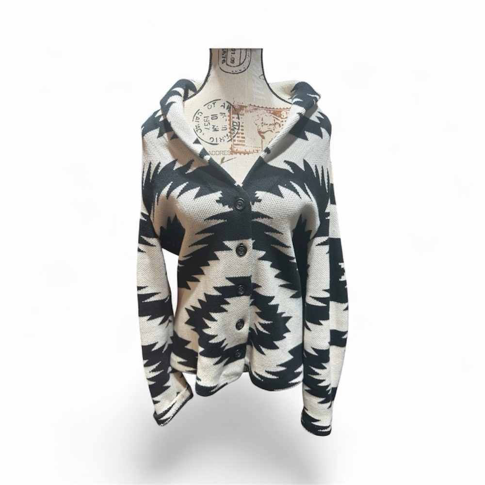 Chaps Black and White Women’s button down sweater size medium